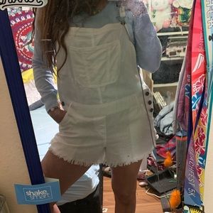 White Lenin overall shorts